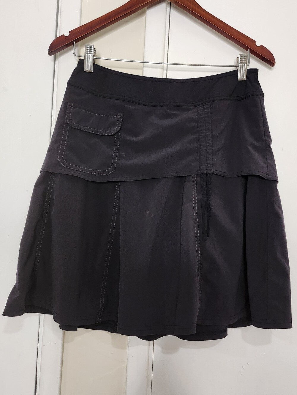Athleta Black Layered Skirt with Flap Pocket